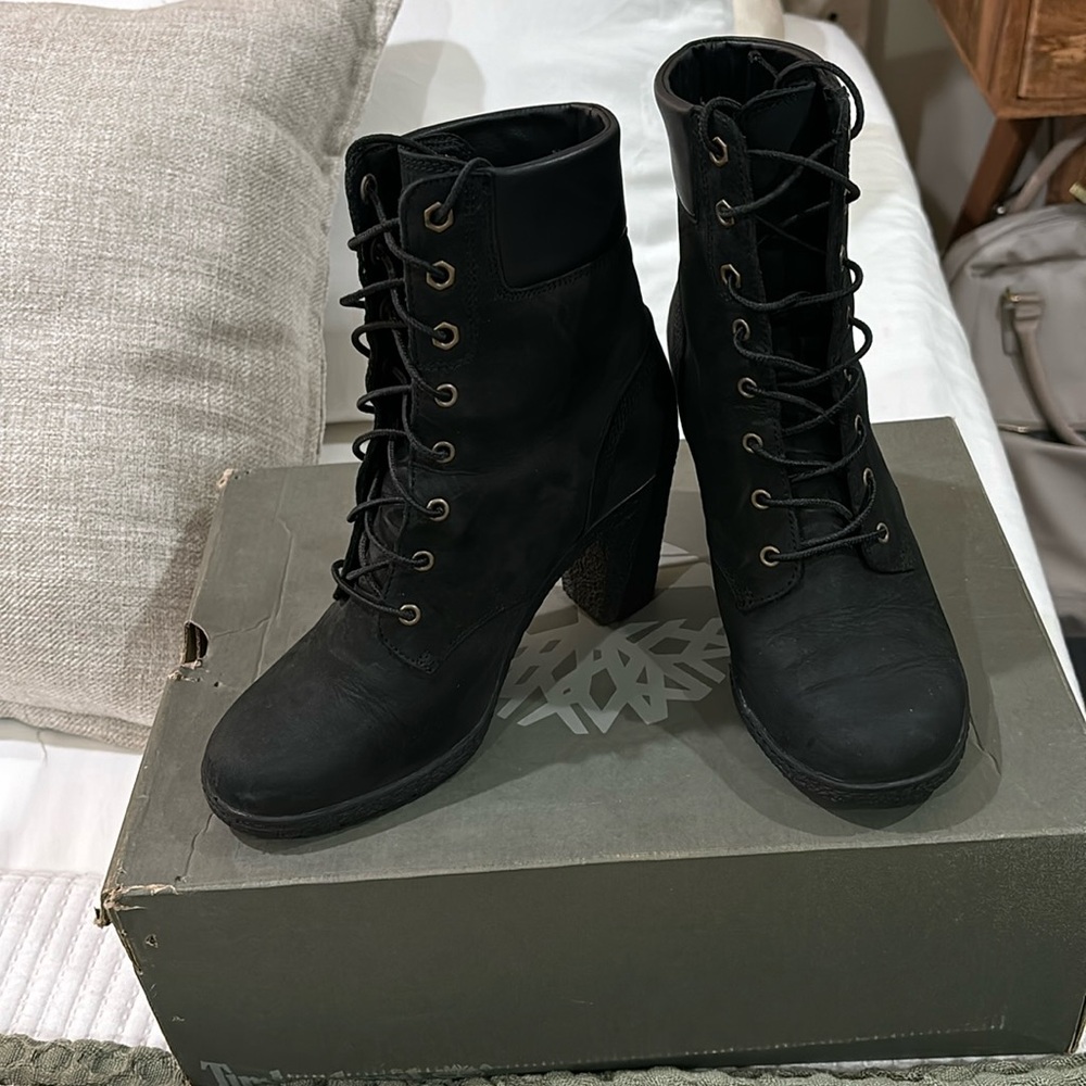 Timberland Heel Booties size 6.5